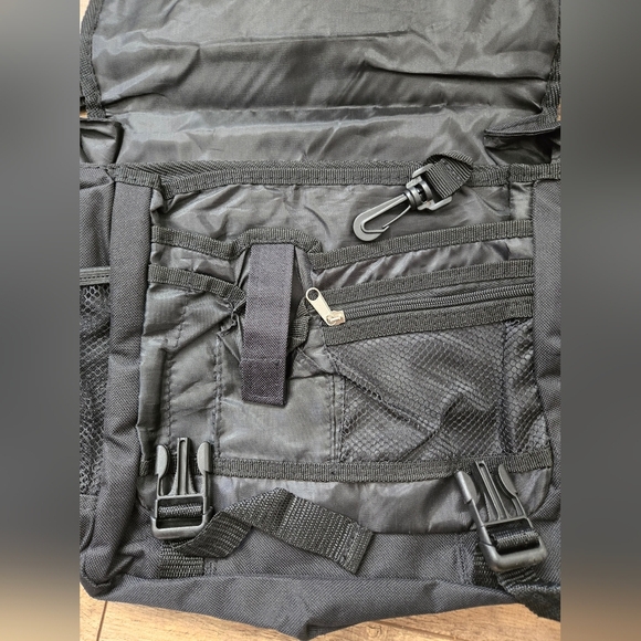 Disney Black Messenger Bag, Tons Of Pockets! - Picture 7 of 12